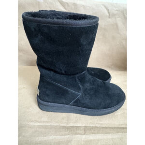 Ugg Celvin Womens Winter Black Boot Size 7  1016591